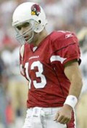 Warner's fumble in final minutes costs Cardinals 