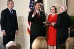 Roberts takes oath as chief justice 