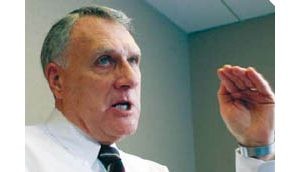 Kyl uses record as Bush supporter in campaign 