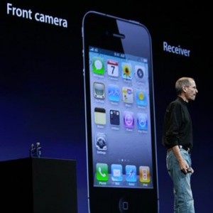 Steve Jobs and the iPhone 4