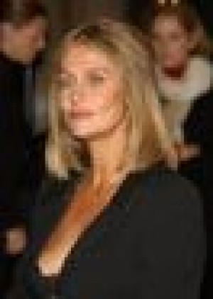 Lauren Hutton hospitalized in New Mexico 