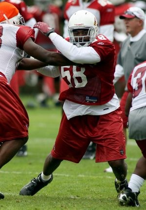 Cards likely to use franchise tag on linebacker Dansby 