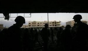 Battle for Iraq's 3rd city hangs in the balance 