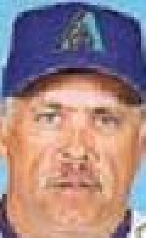 D-Backs hire Backman as new manager 