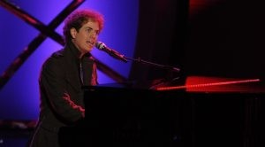 E.V. 'Idol' contestant to give Mesa concert 
