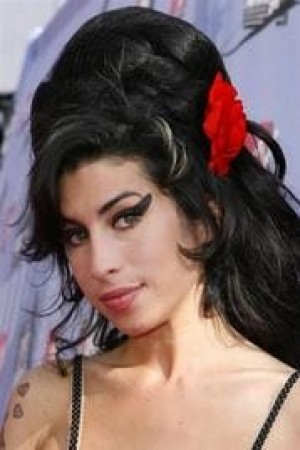Winehouse summoned to Norwegian court 