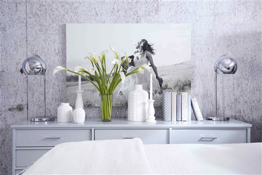 Homes-Designer-Wintry Decor