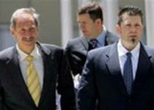 Bonds' trainer held for not testifying 