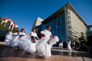 Dia de los Muertos dancers