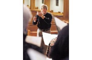 Sonoran Chorale director still loves the heavenly noise of singers working together 