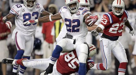 Brady rallies Patriots past Bills, 25-24 