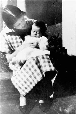 Jimmy Carter writing memoir about mother 