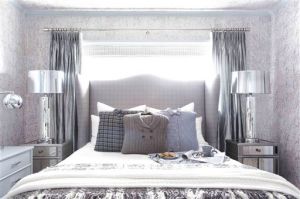 Homes-Designer-Wintry Decor