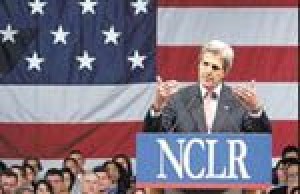 Kerry urges immigrant reform in Phoenix 