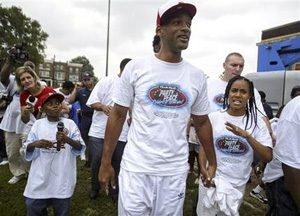 Will Smith marches against violence 