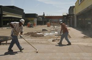 Gilbert-based shopping center coming together 