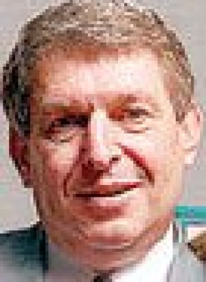 Colangelo out as CEO of Diamondbacks 