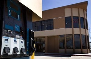 Auto salon takes car washing to new level 