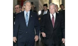 Bush defends Iraq decisions in Canada 