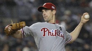 Lee, Phils top Yanks in World Series opener 