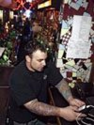 Jukeboxes, DJs being pushed out by iPods 