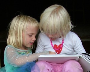 Read to preschoolers at Head Start