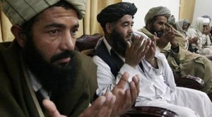 Afghan govt. to lure Taliban to switch sides 