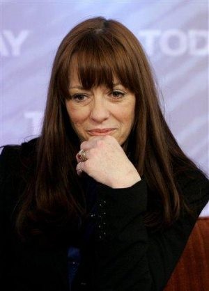 Mackenzie Phillips charged with drug possession 