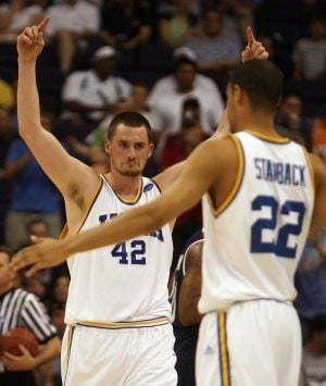 UCLA wins West Regional, heads to San Antonio 