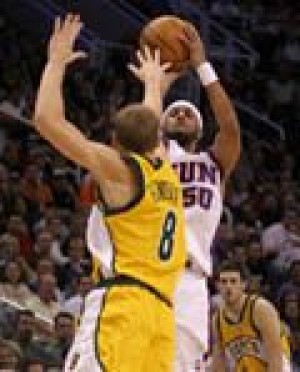 Suns win, tie for first in Pacific Division 