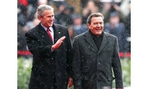 Bush, Schroeder denounce Iran nuclear aims 