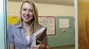 College financial aid system facing stiff test 