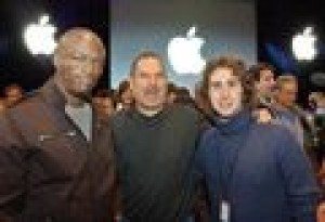 04/29 - Apple launching new music store service 