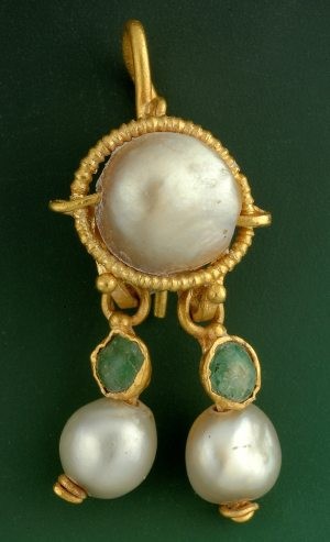 2,000-year-old gold earring found in Jerusalem 