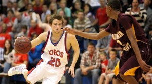 Toros survive back-and-forth battle 