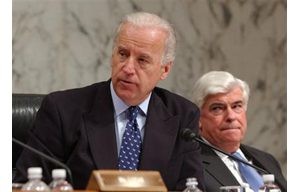 Senators warn against war with Iran 