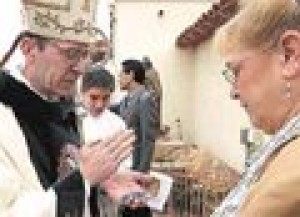 New Catholic bishop pays visit to Mesa church 