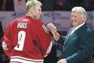 Fans get thrill, Gretzky gets 1st win 