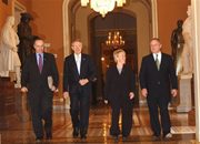 Senate Democrats decide on party leaders 