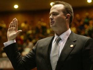 House speaker vows to overcome tough times 