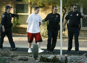 Bank heist suspect arrested after standoff 