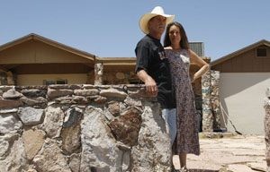 Pinal landowner claims neighbors want property 