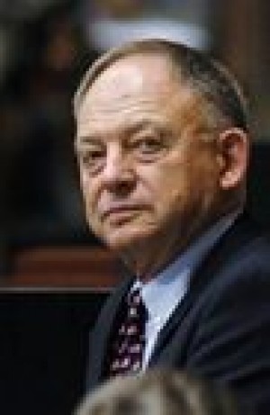States challenge nat'l driver's license 