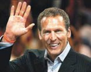 Bryan Colangelo leaves Suns for Toronto 