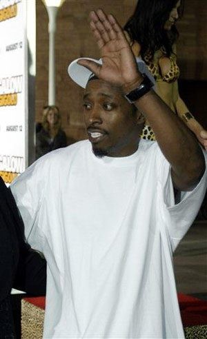 Comedian Eddie Griffin wrecks $1.5M car 