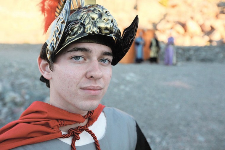 afn.holly.112410.nativity2.jpg