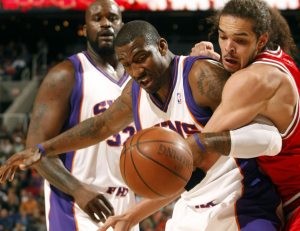Gordon, Rose each score 26 as Bulls beat Suns 