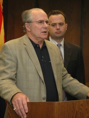 Burns lashes out, calls Brewer incompetent 