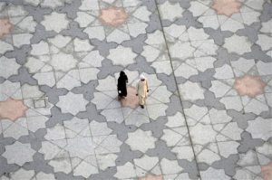 Muslim women search for a space at hajj 