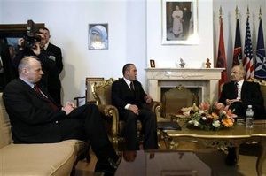 Ex-Kosovo PM faces war crimes tribunal 
